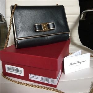 SALVATORE FERRAGAMO Miss Vara Bow Mirror Crossbody